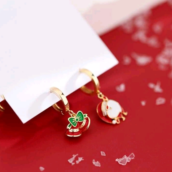 NEW!  CHRISTMAS Mismatched Earrings - BTQ - Picture 1 of 8